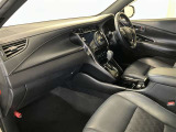 見通しのよいすっきりとした視界で、誰でも運転しやすいです。運転のしやすさは疲れにくさにも繋がりますよ♪