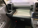 納車前にはプロのメカニックが、各部の点検を行います。ディーラーにしか出来ない品質、そしてサービスできっと満足していただけると思います!