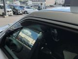 ドアバイザー