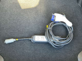 普通充電用の200V充電ケーブルを標準装備しています。(単相:200V用・長さ:7.5m)