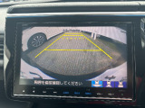 バックカメラも付いています! 運転が不慣れな方でも安心して駐車が可能です!