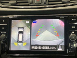 【アラウンドビューモニター】車を上から見下ろしているかのような映像で周囲の状況がひと目で確認、狭い駐車場に駐車するときも安心です♪♪障害物などがあると警告音がなりますので安心して駐車が出来ます★