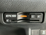 【ETC車載器】もはや必須アイテムのETCを搭載!高速道路のご利用時にとても便利!わずらわしい料金所での現金支払いが不要となりスムーズに通過できます♪