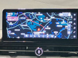12.3インチワイドディスプレイを採用。情報を同時に表示できる3分割画面も可能。NissanConnect サービスの多様なコンテンツで、セレナと過ごす毎日に驚きと発見を提供します!