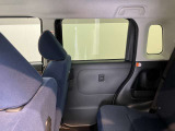 より多くの一般の方へ車を届けれればと思っておりますので同業者様への販売は極力控えさせて頂いております。ご了承下さい。