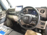 見通しのよいすっきりとした視界で、誰でも運転しやすいです。運転のしやすさは疲れにくさにも繋がりますよ♪