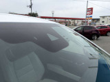 誤発進抑制機能など、毎日の安心をサポートする技術を搭載。Features like mis-start prevention support daily safety.