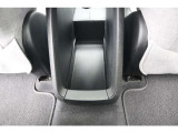 ストレージボックスを抜くとオープン型トレイになります。
