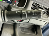 【オートライト(AUTO)】外の明るさをシステムが感知して、自動でヘッドライトが点灯します!ヘッドライトをつけ忘れを防ぐ便利機能です