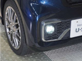 ◆フォグライト◆ 霧などの悪天候時、自車の位置を示すとともに前方や路肩が見えずらい時、近い位置をワイドに照らしてくれます
