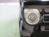 LEDヘッドライトは、点灯の瞬間から光量を発揮し、突然暗くなるトンネルなどでの安定感を高めます。