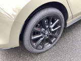 自社整備工場を完備! 納車前にマツダ資格を持ったサービススタッフが丁寧に整備を実施しますのでご安心ください!