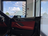 安心のBMW認定中古車は100項目の箇所を徹底的にチェック致します。機械的な箇所や電気系、コンピューターなどをご納車前に点検し、交換基準に達した部品は全て新品に修理返品した後にご納車致します。