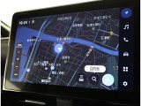 純正ナビを装備。タッチパネル式で使いやすく、お出かけもラクラクです。