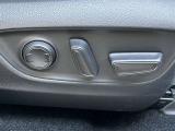 運転席パワーシート♪微調整が可能で体に合ったポジションに設定できます(^^♪