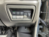 運転者に優しいスイッチ類の配置です。