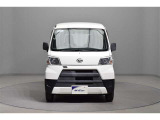 当店は全車『ロングラン保証』付!(1年間、距離無制限 HV車はHV保証付) 別途延長保証もご用意しております♪ ぜひ現車を確認にご来店ください