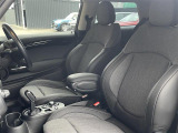 ◆LIBERALAは、輸入車選びの新たなスタイルを提案するインポート・セレクト・ブランドです。オーナー様となる方がクルマから直接感じる感性を第一にした、最良の一台との出会いをコーディネートいたします。