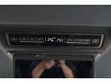 後席のエアコンはオートエアコンです。0.5度刻みで温度設定が出来るので、快適に過ごせます♪
