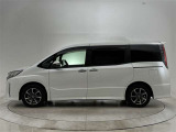 当社の車両本体価格には、納車前の車検整備費用も含まれています。別途で支払う場合、点検費用も安くありません。やっぱりU-Carは総額でも比べる必要がありますね。