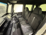 すわり心地の良い運転席・助手席です。長時間のドライブの疲れ軽減に貢献します。どうぞ快適なドライブを♪