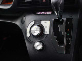 運転席廻りです。