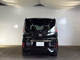 エンジンルーム・足まわり・下まわり・等の点検等「Hホンダ中古車商品化整備基準に基づいた点検整備に加え、エアコンの効き具合、パワーウインドウ・パワードアロックの作動確認など、徹底チェックを行います。