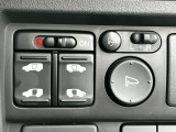 両側電動スライドドア装備!運転席からでもボタン一つで開閉可能です♪
