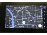 スマホやiPhoneと連携し対応アプリを表示させて使うコネクティッドナビ対応ディスプレイオーディオPlus。フルセグTV対応です。ナビ連動ETC搭載。利用日や料金の確認がモニターで出来ます。