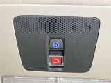 【SOSコール】事故や急病の時にボタンひとつで専門のオペレーターに接続。エアバックが開く事故の時は自動でオペレータに接続してくれます!