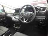 ★フロントシート★ 自然な姿勢のままでいられるシートが、運転しやすさと疲れにくさを感じさせてくれるはずです♪