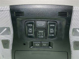 両側電動スライドドアで狭い所でも乗り降り楽々です!