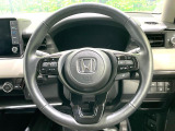 【純正革巻きステアリング】上質な革を使用することで、手にしっかり馴染みとても運転しやすいハンドルです♪