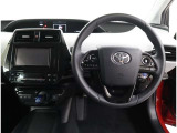 運転席です!まとまった印象のお車で必要なものすべてが詰め込まれていますよ!