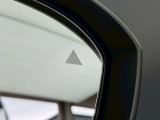 ブラインドスポットで死角に入った後方車両を検知してくれます。