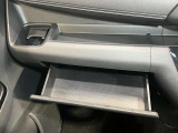 スリムタイプのティッシュボックスが入ります★隠して収納できるので室内もすっきり保てます♪