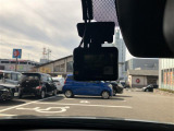 福井の生活に欠かせない軽自動車の在庫が充実しています。スライドドア付きのハイトワゴンや小回りの利くコンパクト軽など、日常使いにぴったりな人気の最新・高年式モデルも豊富に揃っています。