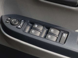 パワーウインドウを装備しております!後席ウインドゥの閉め忘れも運転席で解決できます♪