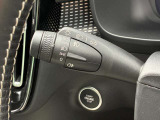 愛車のシート・インテリアをキレイなまま保つことができるルームコーティングをおすすめしております。本革シートだけでなくファブリックシートのお車でも効果を発揮致します。