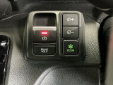 パーキングブレーキはスマートな電子制御式と合わせて渋滞時等にブレーキペダルから足を離しても停車状態を保持してくれるオートブレーキホールド機能で運転が楽になります。スタートはアクセルペダルを踏むだけ