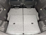 【シートアレンジ】多彩なシートアレンジが可能で、乗車人数や荷物の量に応じて自在にレイアウト変更ができます。日常使いからレジャーまで幅広いシーンに対応します。