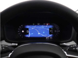 Google アシスタントを呼べば、友人や家族、会社の同僚への連絡や、車内環境の調整も思いのまま。ルート案内やエンターテイメント機能を利用する際も、ステアリングから手を離す必要はありません。