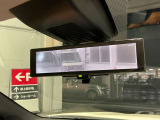 悪天候や荷物で後方の確認がしにくい時もミラーに映像で映してくれるインテリジェントルームミラーです。