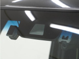 ◆Honda SENSING◆ カメラ等装置で精度の高い検知能力を発揮、安全運転を支援します。ステアリング上のコントローラーに注目!