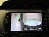 サイドブラインドカメラです。左前方を映します。巻き込みの確認ができますよ