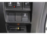 【横滑り防止装置】ドライバーの安全運転をアシストしてくれる装備が充実しています☆ドライバーの不安を安心へと変えてくれますね。