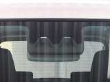 安全装備(現行)スマートアシスト付です。毎日の運転で感じる不安や緊張を減らしヒヤッとするシーンの回避をサポートします。みんなに安全・安心を。