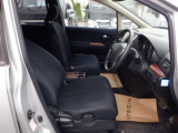 清潔で広々した座席です!是非、現車を見て体感してみてください。