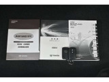 保証書・記録簿・取扱説明書と揃っていいます。キーの電池は新品にお取替えしてから納車させて頂きます。
