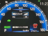視認性のいいメーターを採用しており、快適なドライブをサポートします。